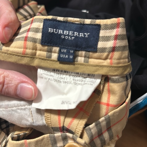 Vintage Burberry Golf Capri’s - Picture 8 of 8